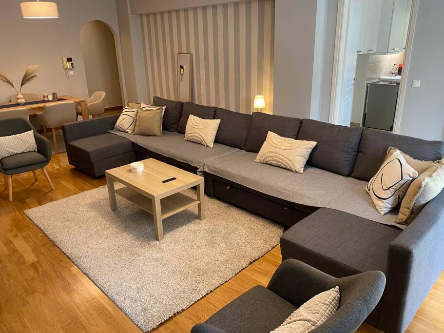 Classy 3Br With 2 Bathrooms Apartment In Marousi Athens Exterior photo