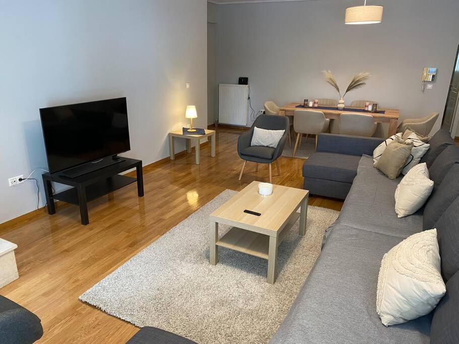 Classy 3Br With 2 Bathrooms Apartment In Marousi Athens Exterior photo